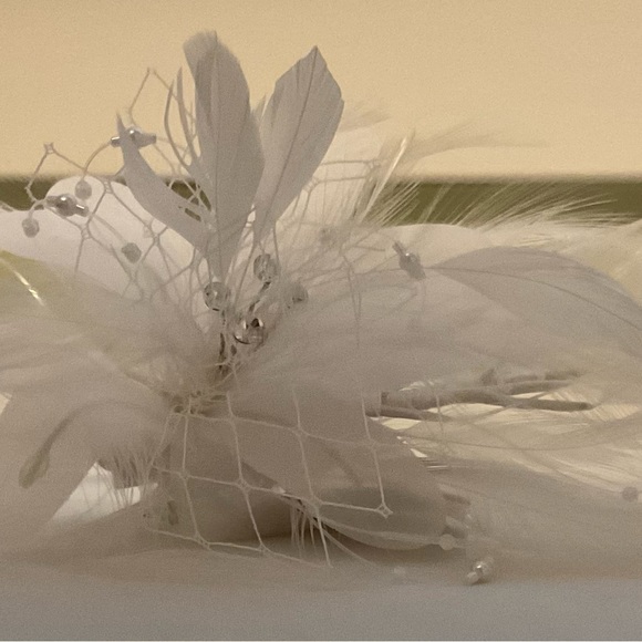 HAIR CLIP FLOWER & FEATHER WITH RHINESTONE, NEW BRIDAL - Picture 5 of 9
